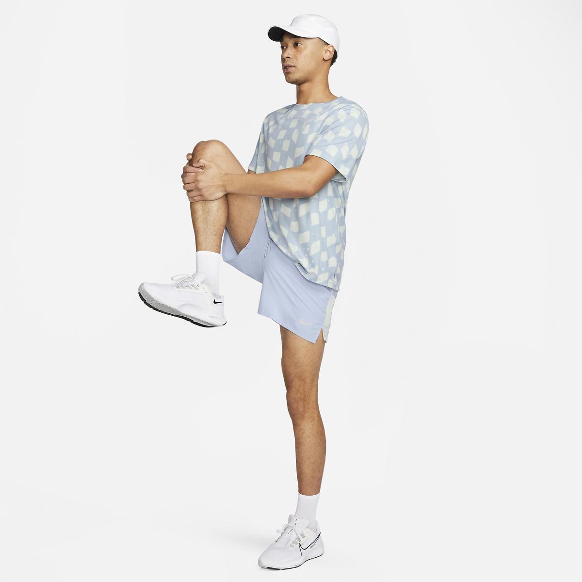 product/n/i/nike_dx0870-479_j.jpg