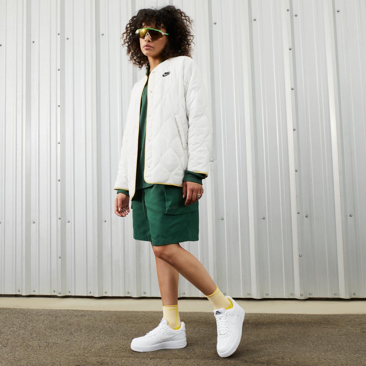 product/n/i/nike_dx5883-100-phsym002.jpg
