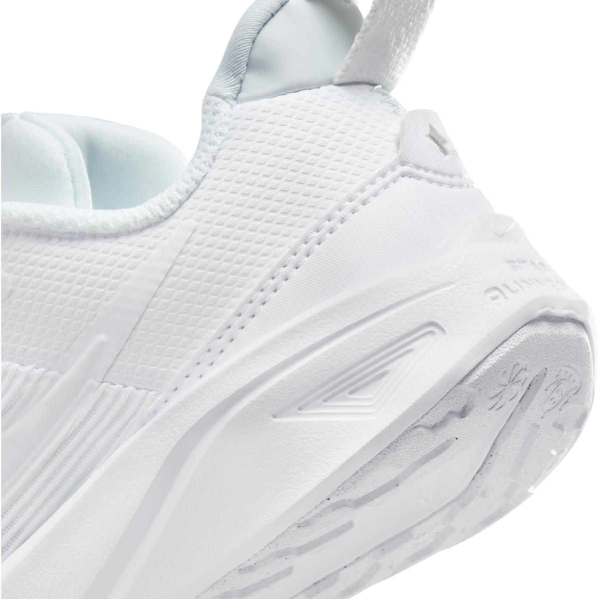 product/n/i/nike_dx7614-100-phsyd002.jpg