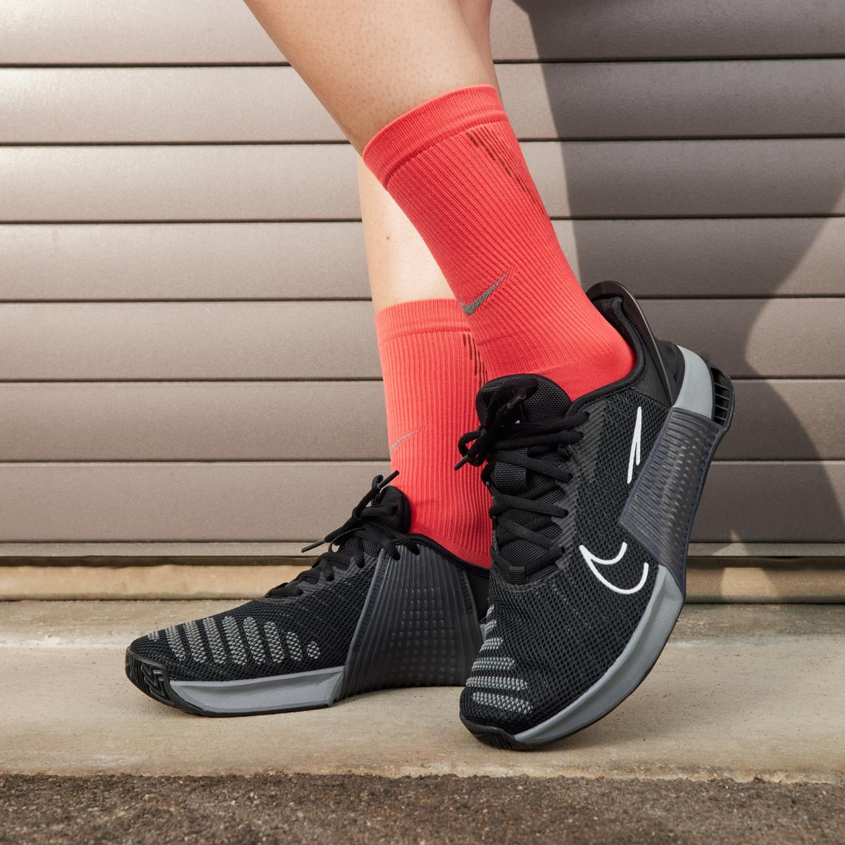 product/n/i/nike_dz2540-001-phsym001.jpg