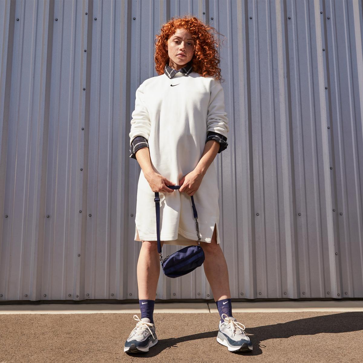 product/n/i/nike_dz6754-001-phsym001.jpg