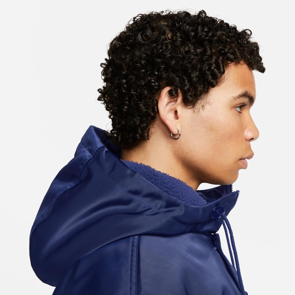 product/n/i/nike_fb7320-410-phsym002.jpg