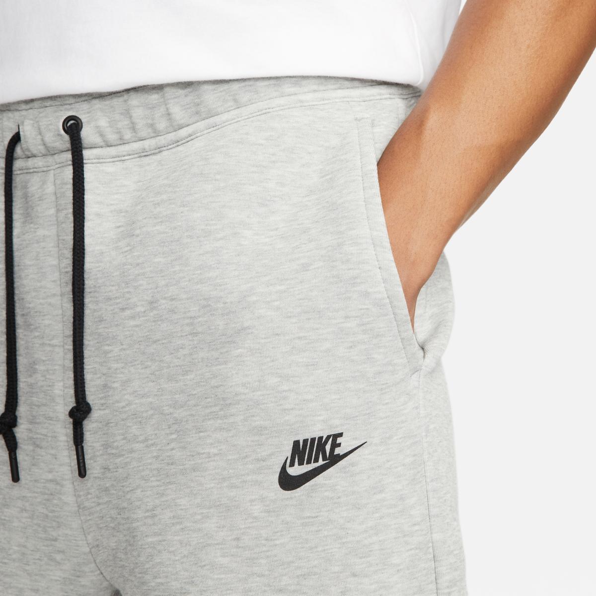 product/n/i/nike_fb8171-063-phsym002.jpg