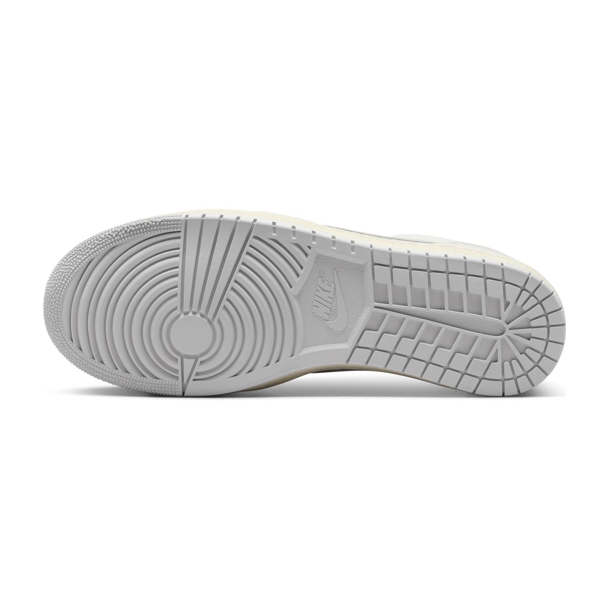 product/n/i/nike_fb9933-100-phsuh000.jpg