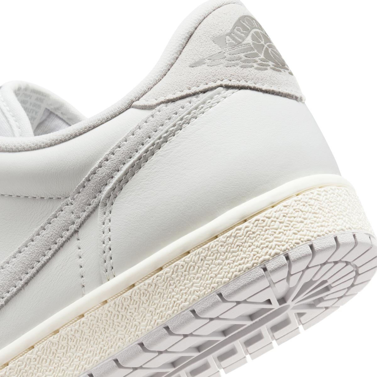 product/n/i/nike_fb9933-100-phsyd002.jpg