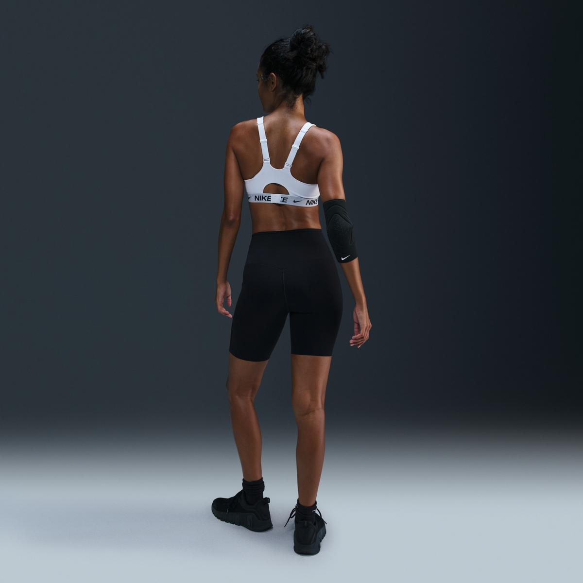 product/n/i/nike_fd1068-101-phsbm001.jpg