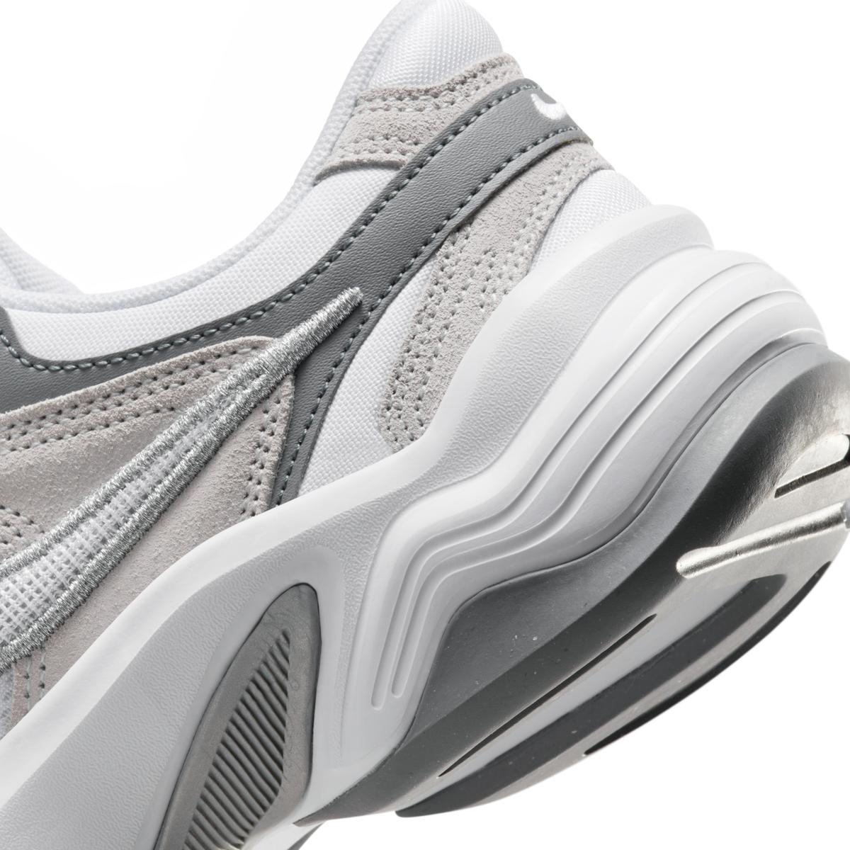 product/n/i/nike_fj3794-101-phsyd002.jpg