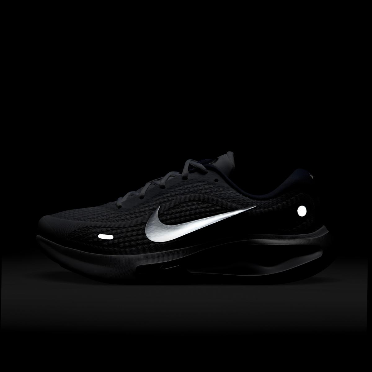 product/n/i/nike_fn0228-104_white-metallic-silver-black-ashen-slate_7.jpg