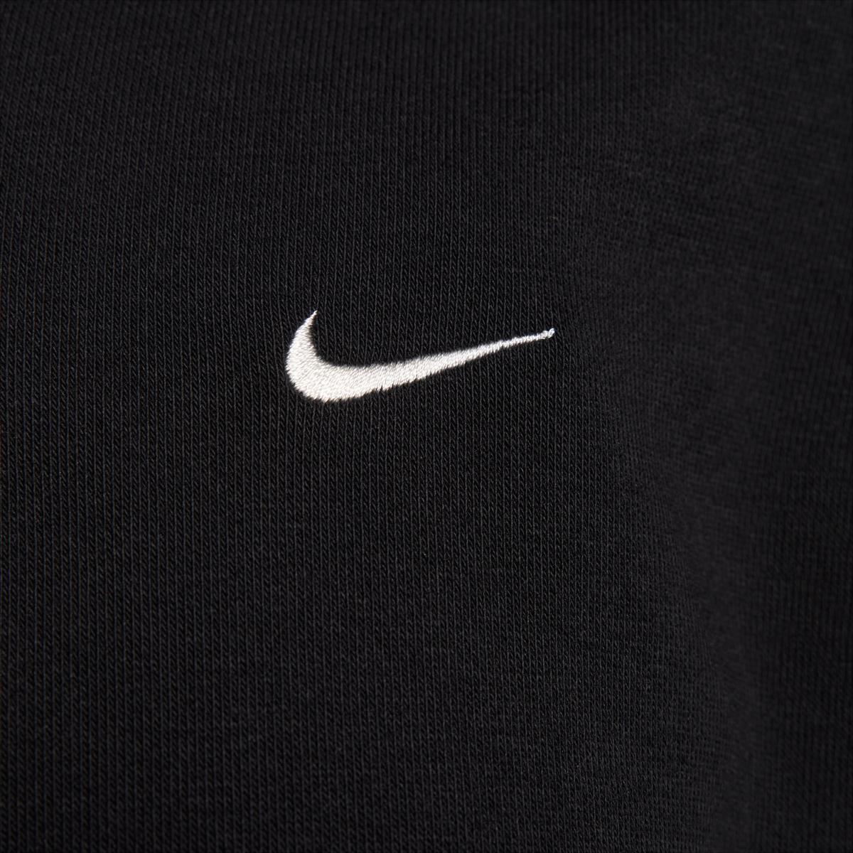 product/n/i/nike_fn2415-010-phsyd001.jpg