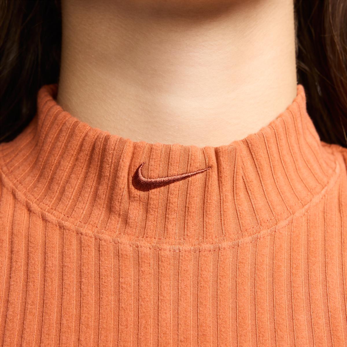 product/n/i/nike_fn3677-825-phsym002.jpg