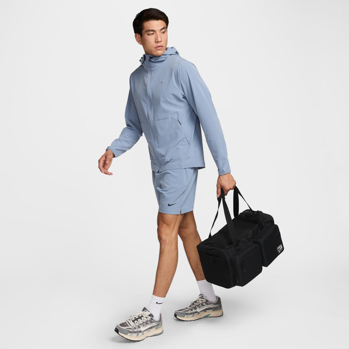 product/n/i/nike_fn4206-010-phsym002.jpg