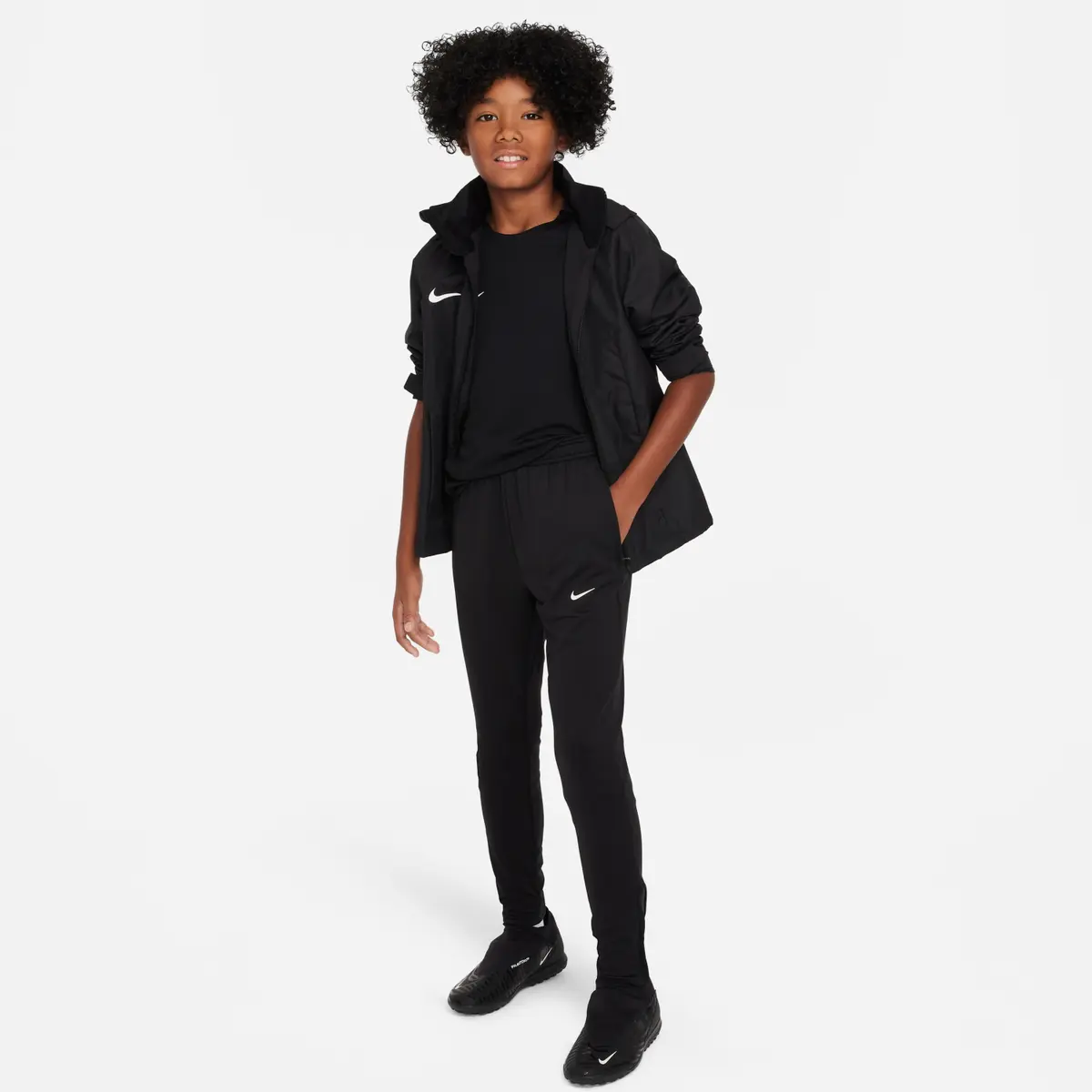 product/n/i/nike_fn8418-010-phsym004.jpg