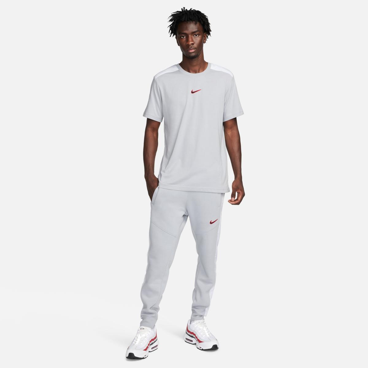 product/n/i/nike_fq8821-012-phsym003_s23.jpg