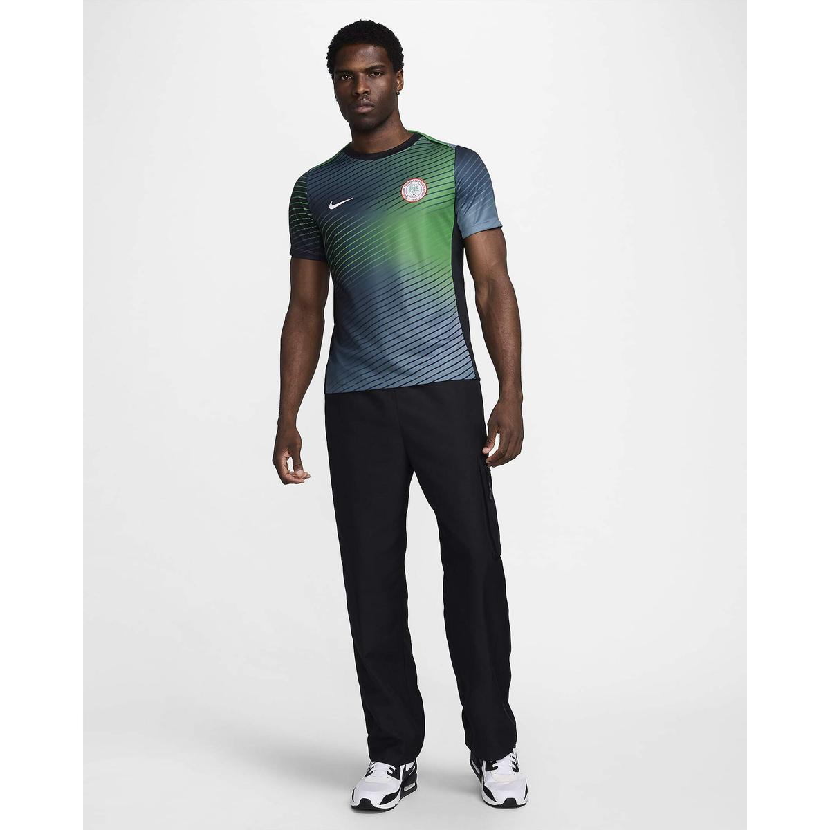 product/n/i/nike_fq9038-065_gris-froid-vert-noir-blanc_7.jpg