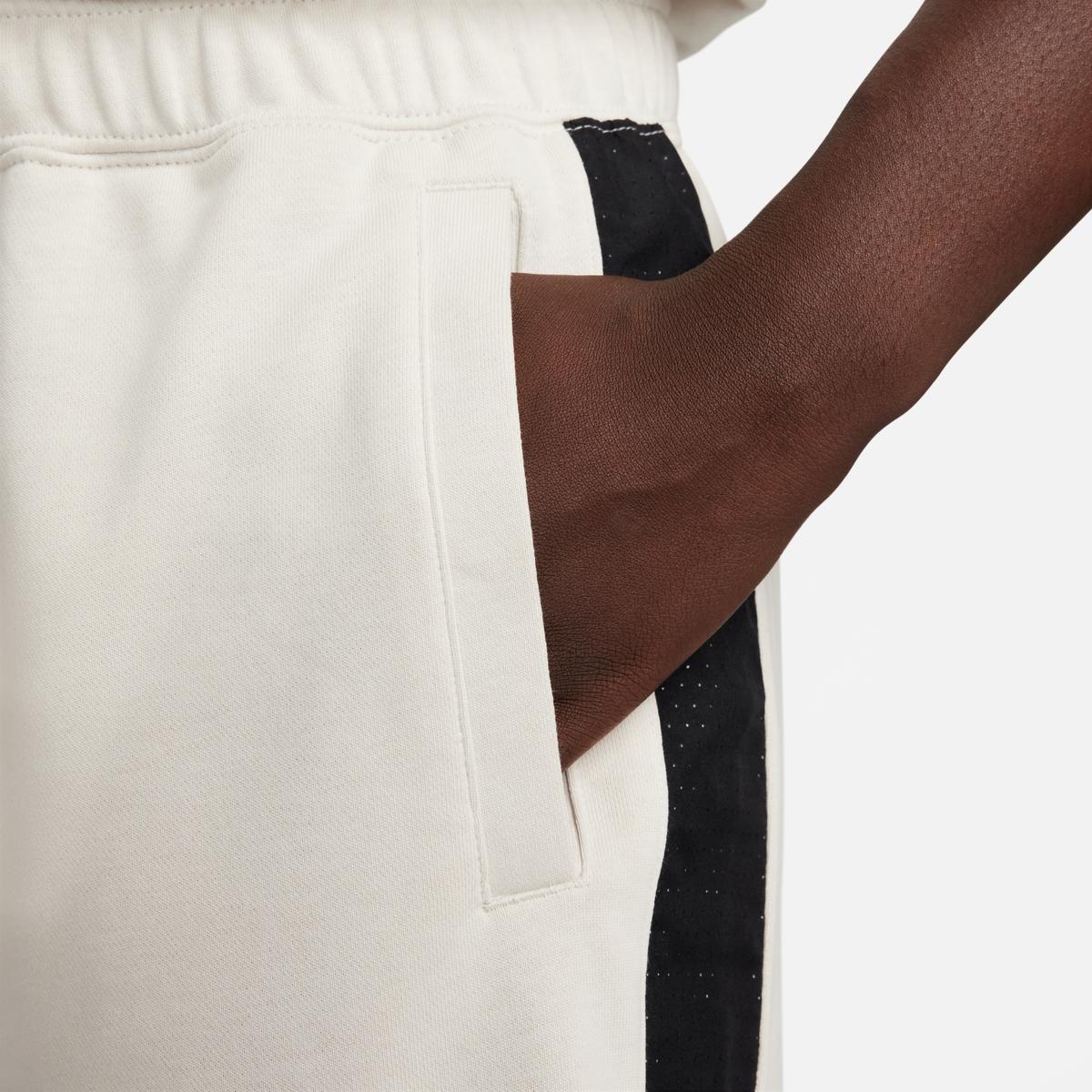 product/n/i/nike_fz4708-104-phsym004.jpg