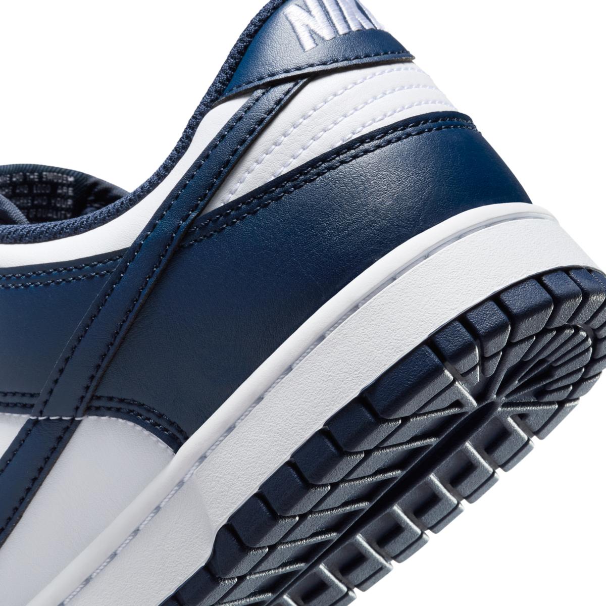 product/n/i/nike_hf5441-107-phsyd002.jpg