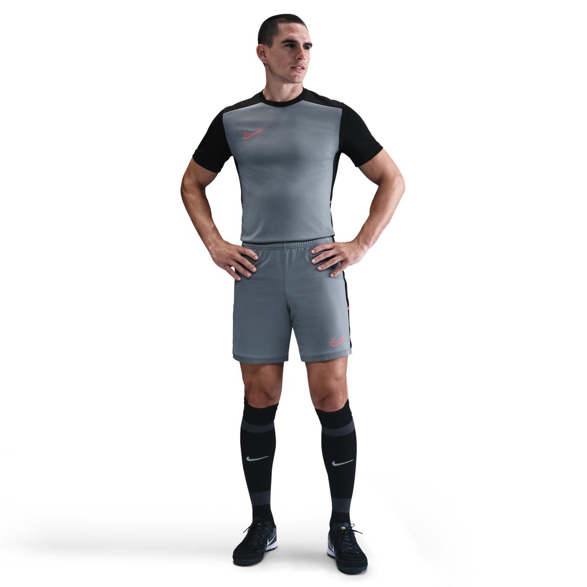 product/n/i/nike_hj3791-065-phsfm001.jpg