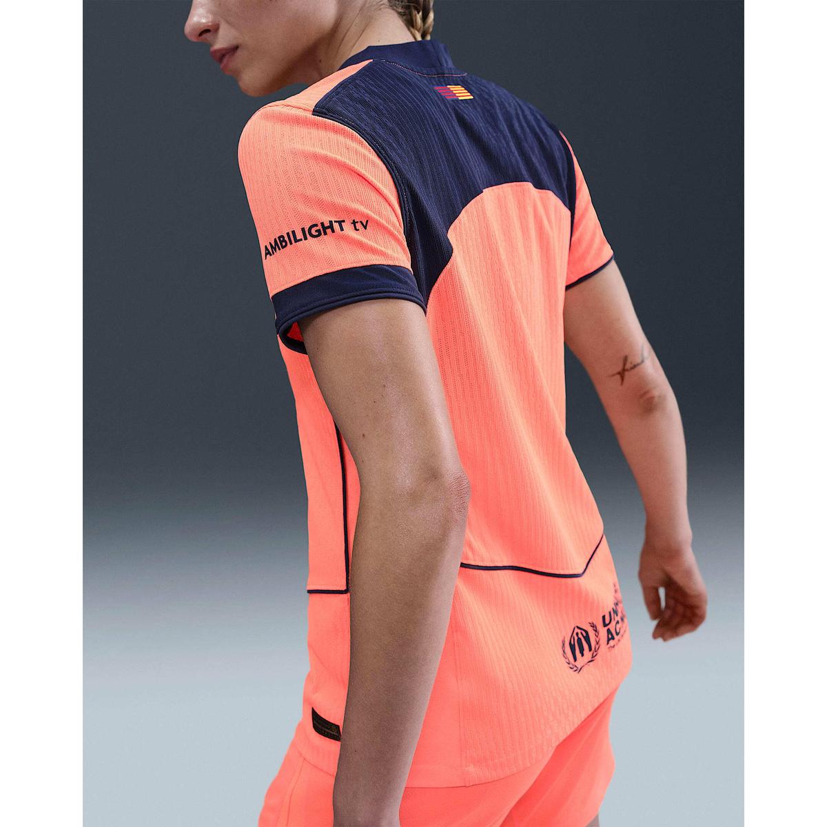 product/n/i/nike_hm3239-855_1.jpg
