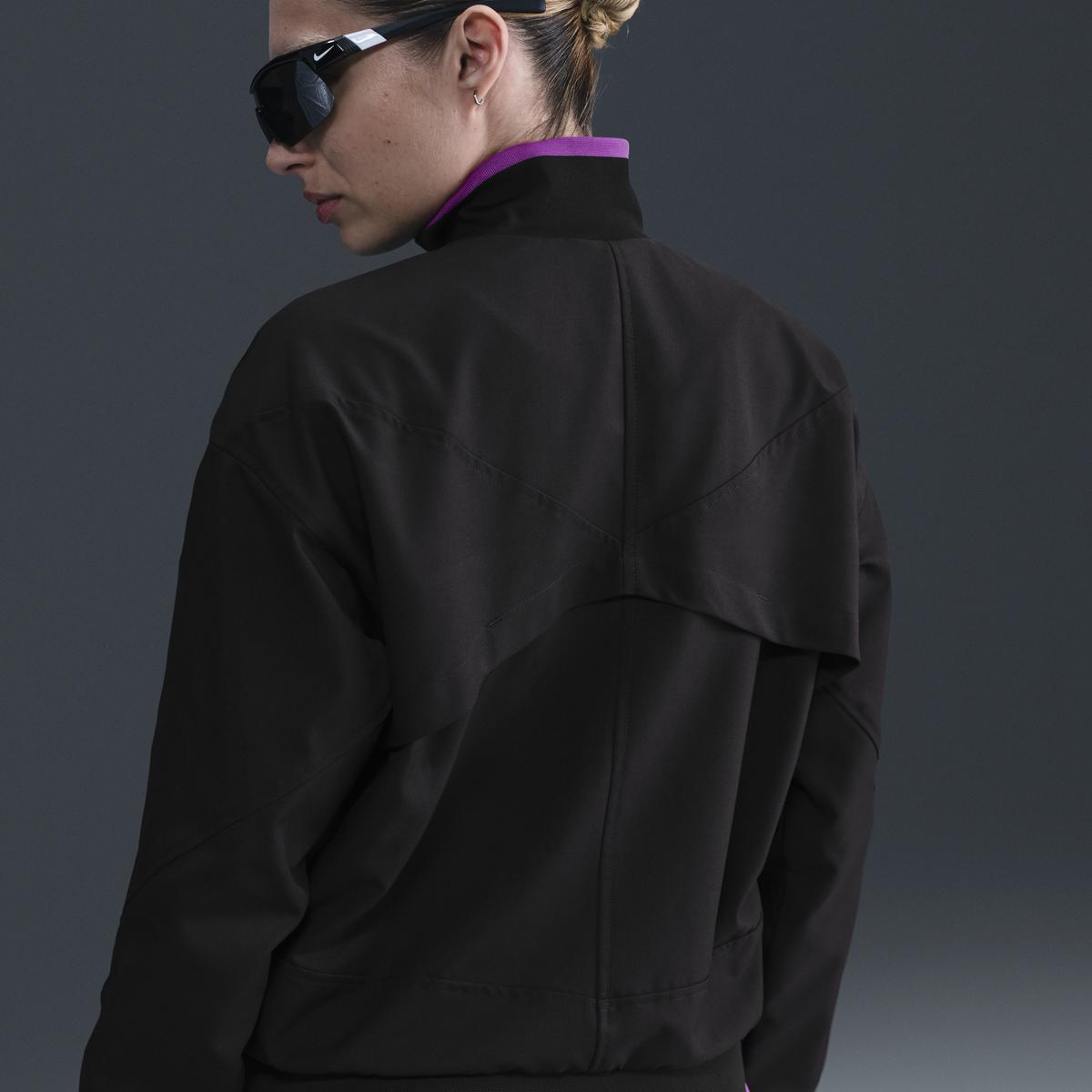 product/n/i/nike_hm9778-010_black-lt-photo-blue_8.jpg