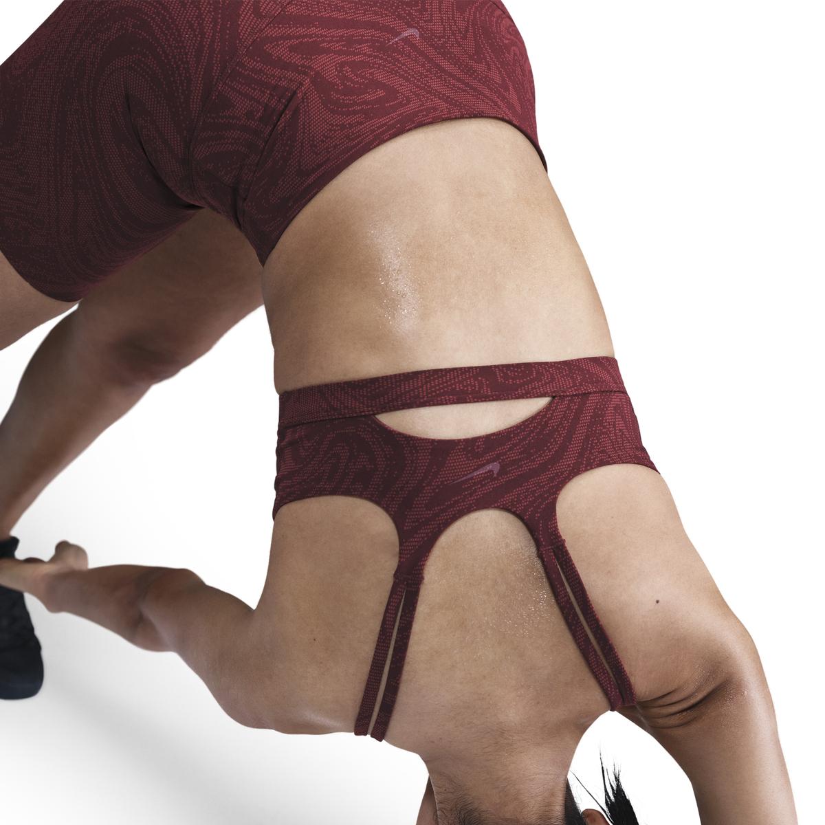 product/n/i/nike_hq2802-652_burgundy-crush-dark-team-red-cool-grey_3.jpg