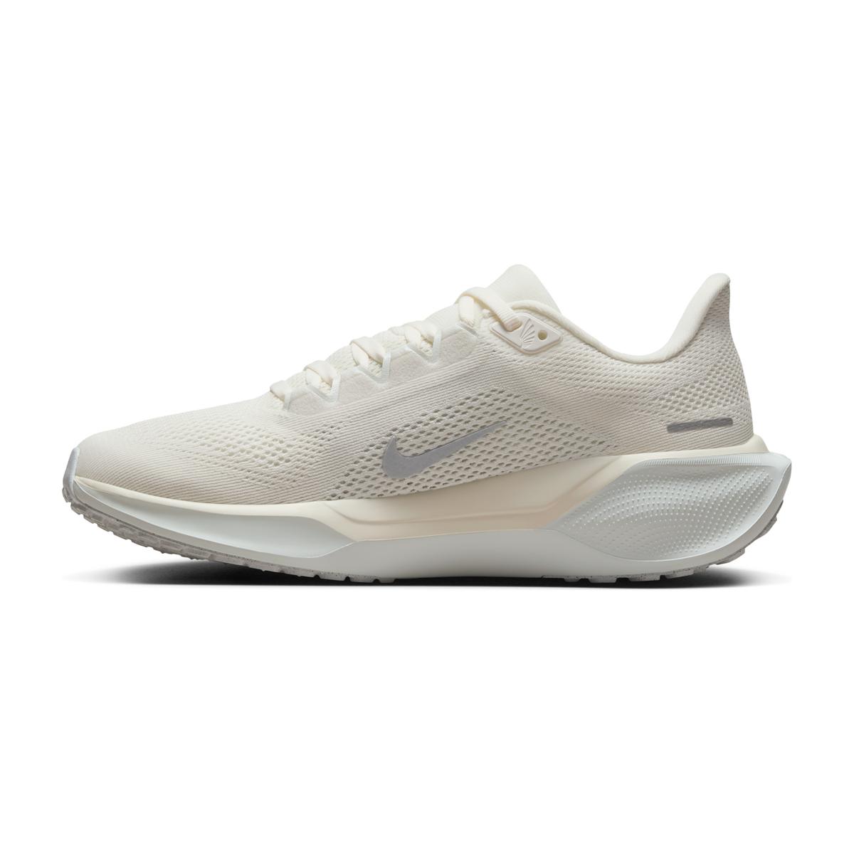 product/n/i/nike_hq3492-133-phslh001.jpg