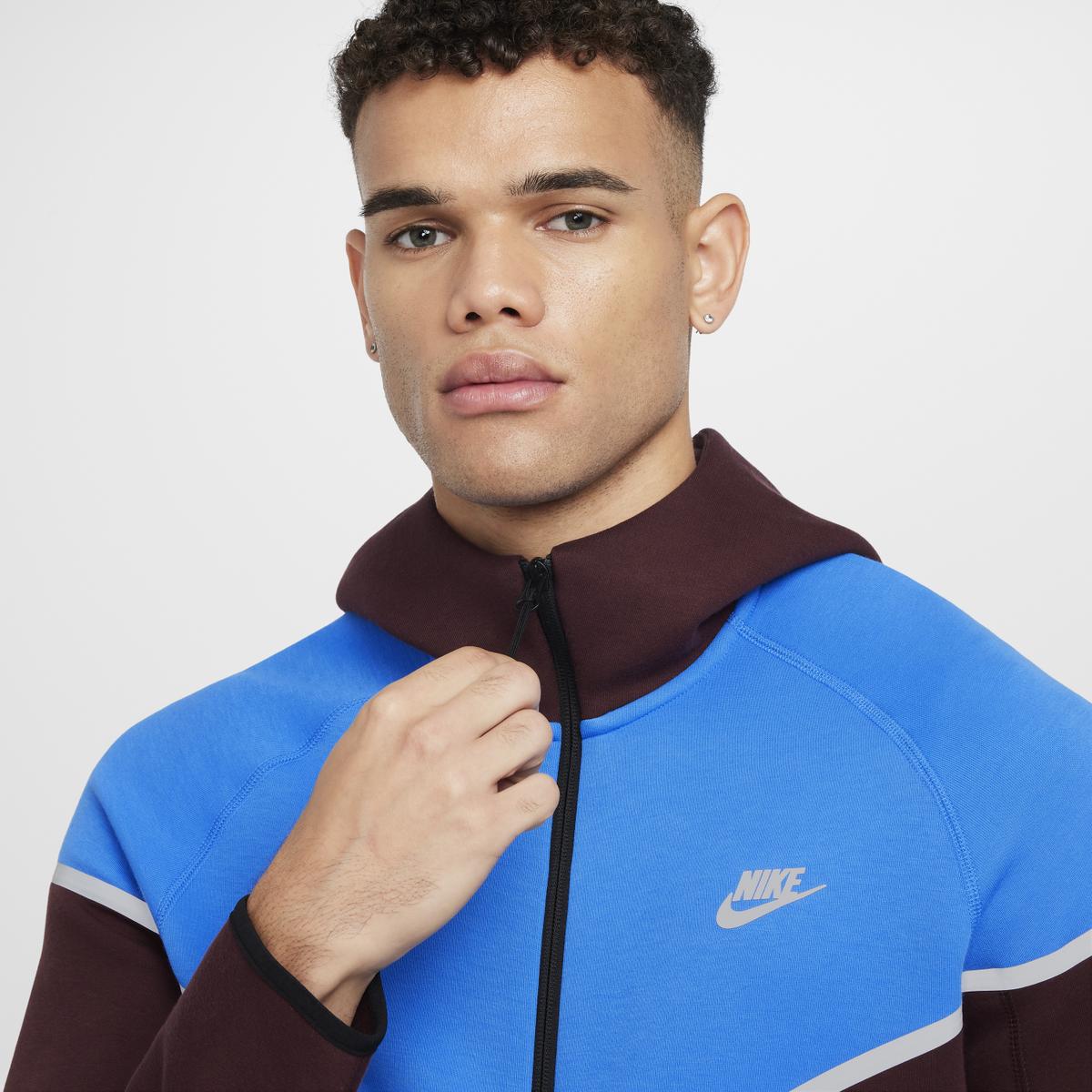 product/n/i/nike_hq3746-652_burgundy-crush-reflective-silv_4.jpg