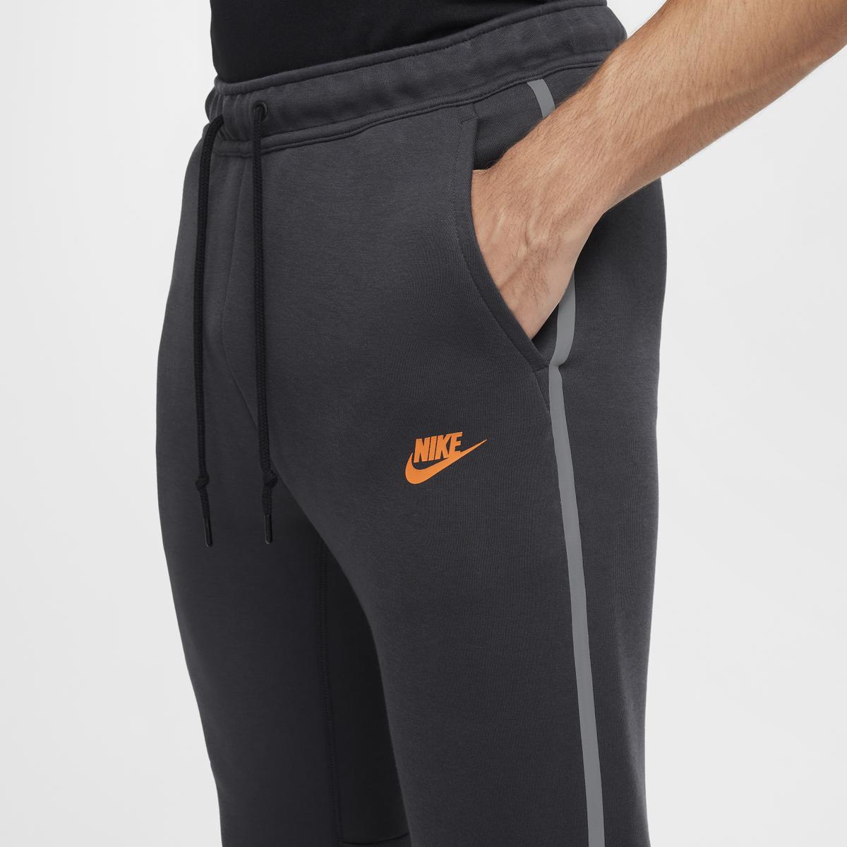 product/n/i/nike_hq3747-060_anthracite-safety-orange_4.jpg