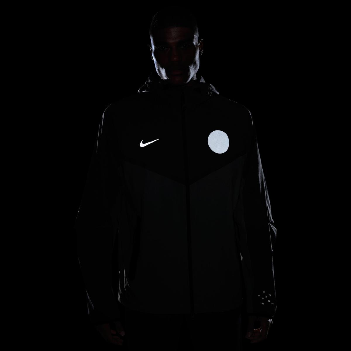 product/n/i/nike_hq4981-060-phsym200.jpg