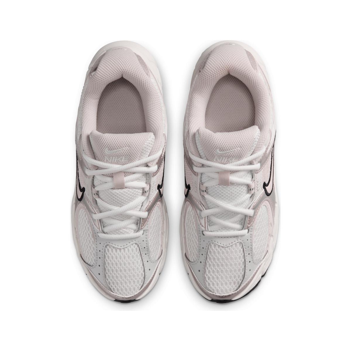 product/n/i/nike_hq6411-102-phcth001.jpg