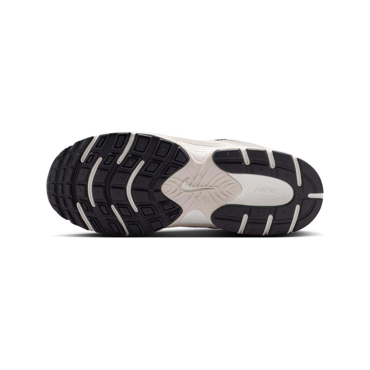 product/n/i/nike_hq6411-102-phsuh000.jpg