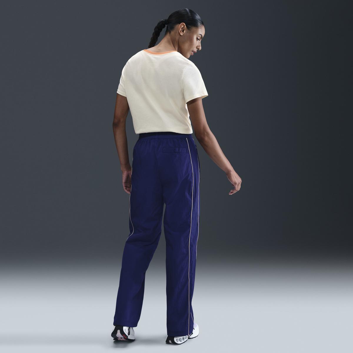 product/n/i/nike_hq8455-110_pale-ivory_5.jpg