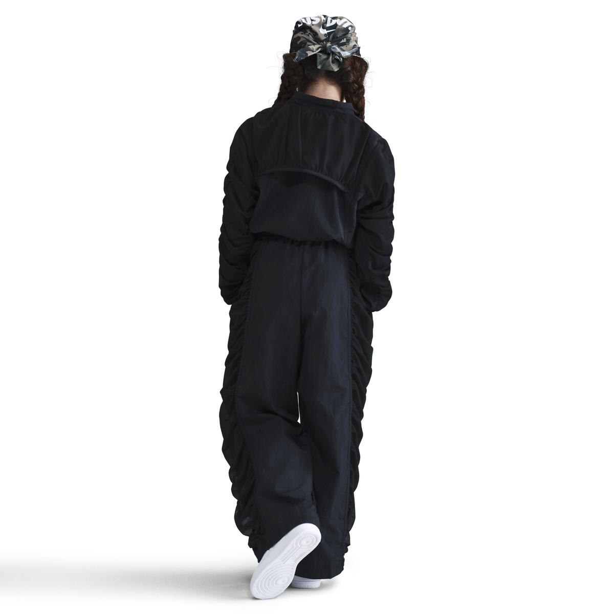 product/n/i/nike_hq9459-010_black-white_1.jpg