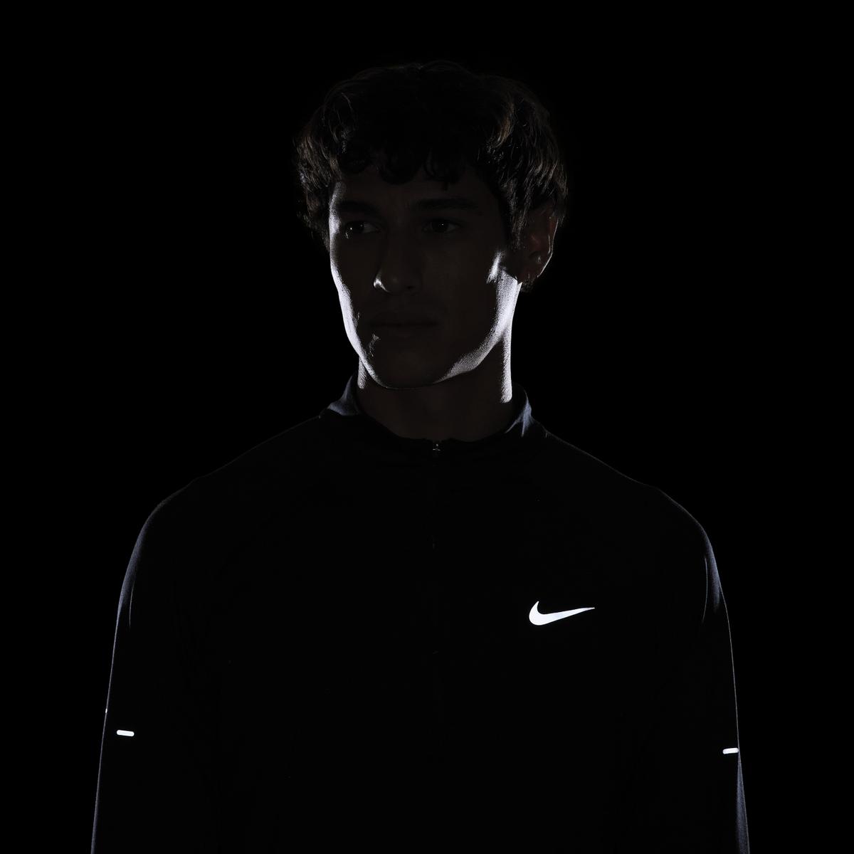 product/n/i/nike_hv2180-010_noir_5.jpg