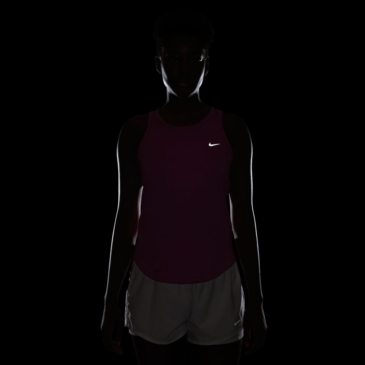 product/n/i/nike_hv3809-675-phsym200.jpg