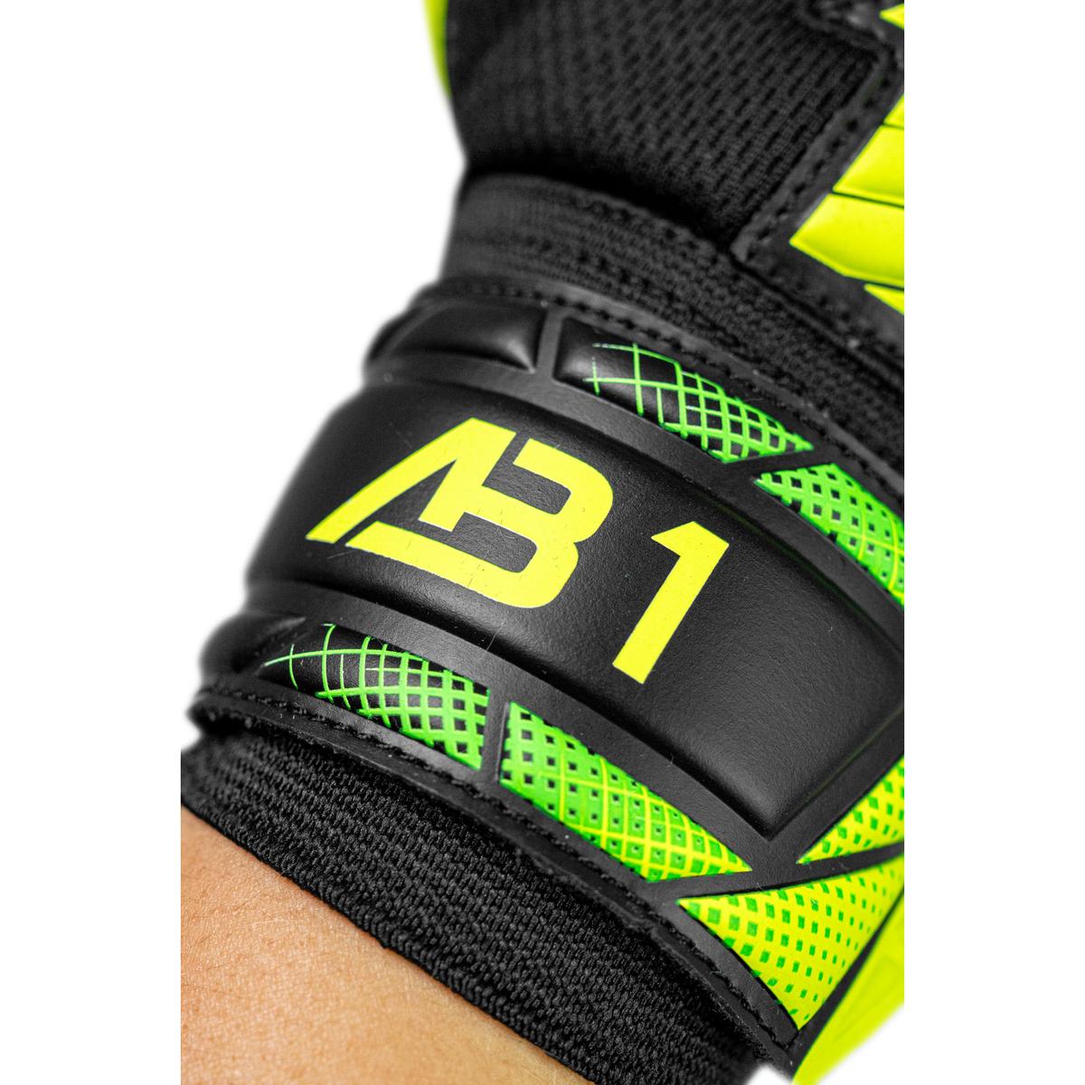 product/r/e/reusch_5562264-7052_black-safety-yellow-blck_7.jpg