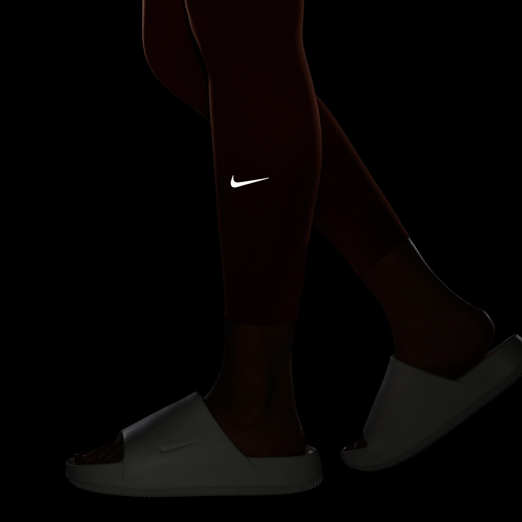 product/2/0/2025_08_nike_fn3232-825-phsym008.jpg