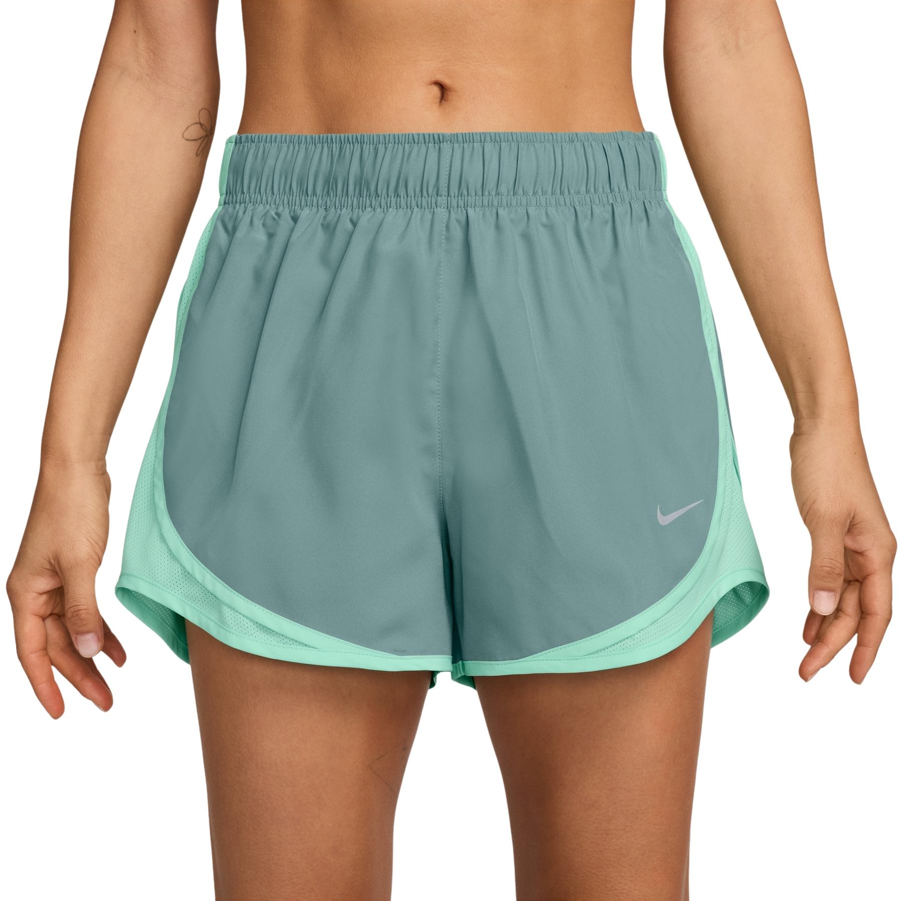 product/2/0/2025_08_nike_hm6096-017-phsfm001.jpg