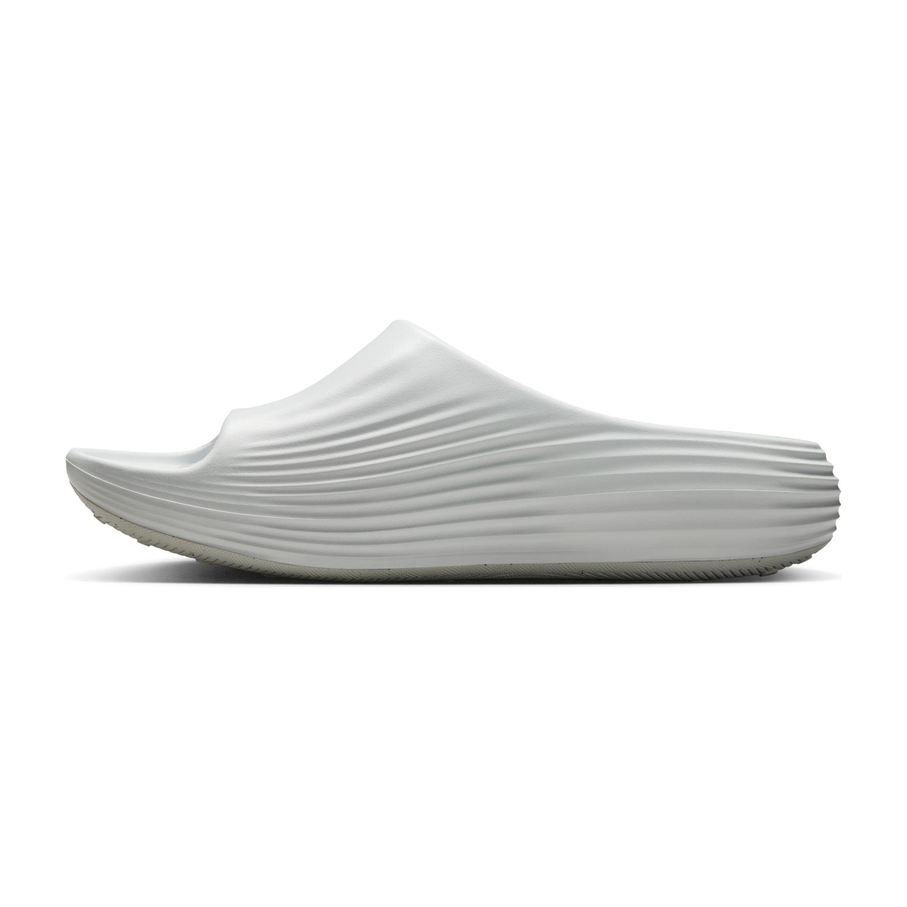 product/2/0/2025_08_nike_hv4479-100-phslh001.jpg