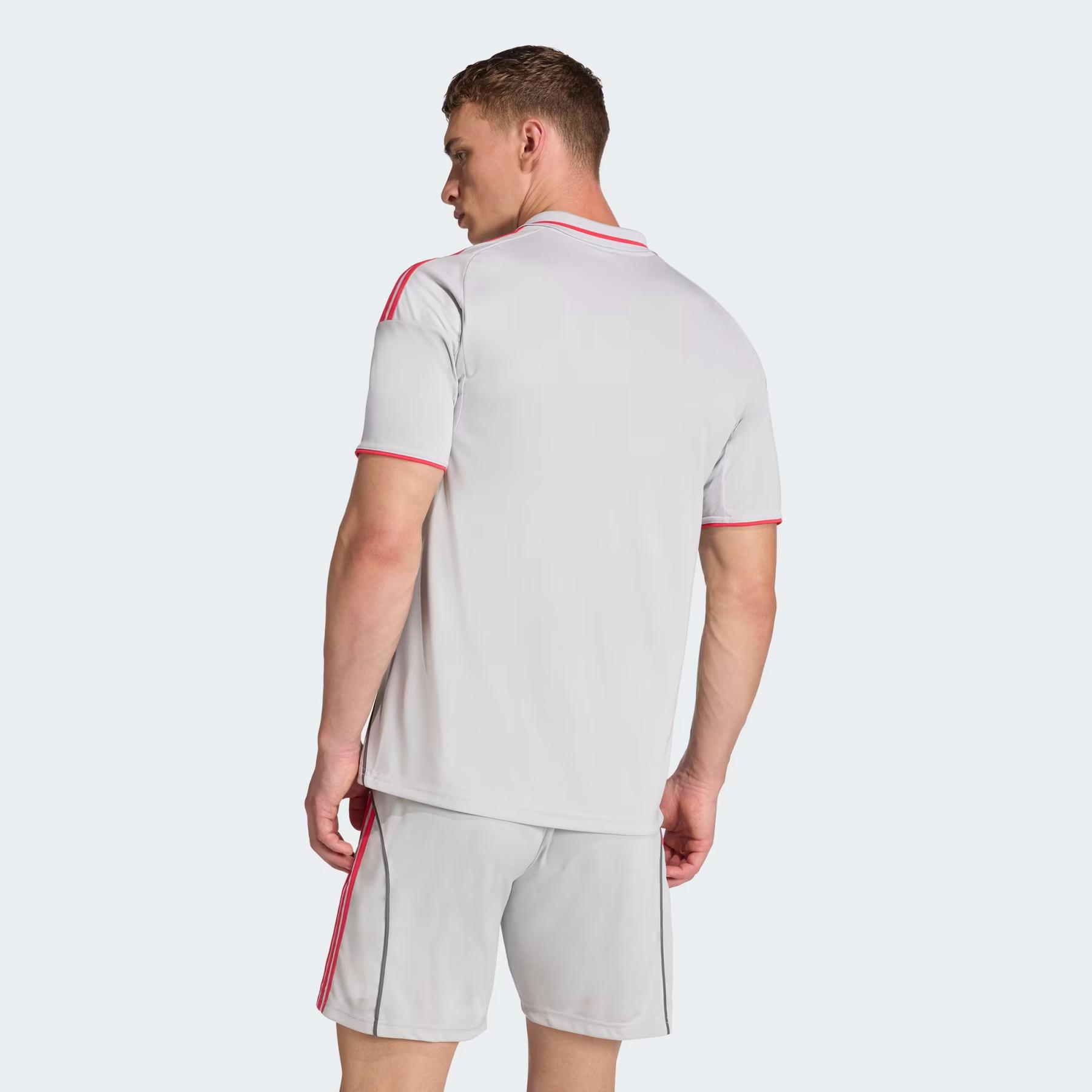 product/2/0/2025_09_adidas_jd1389_3.jpg