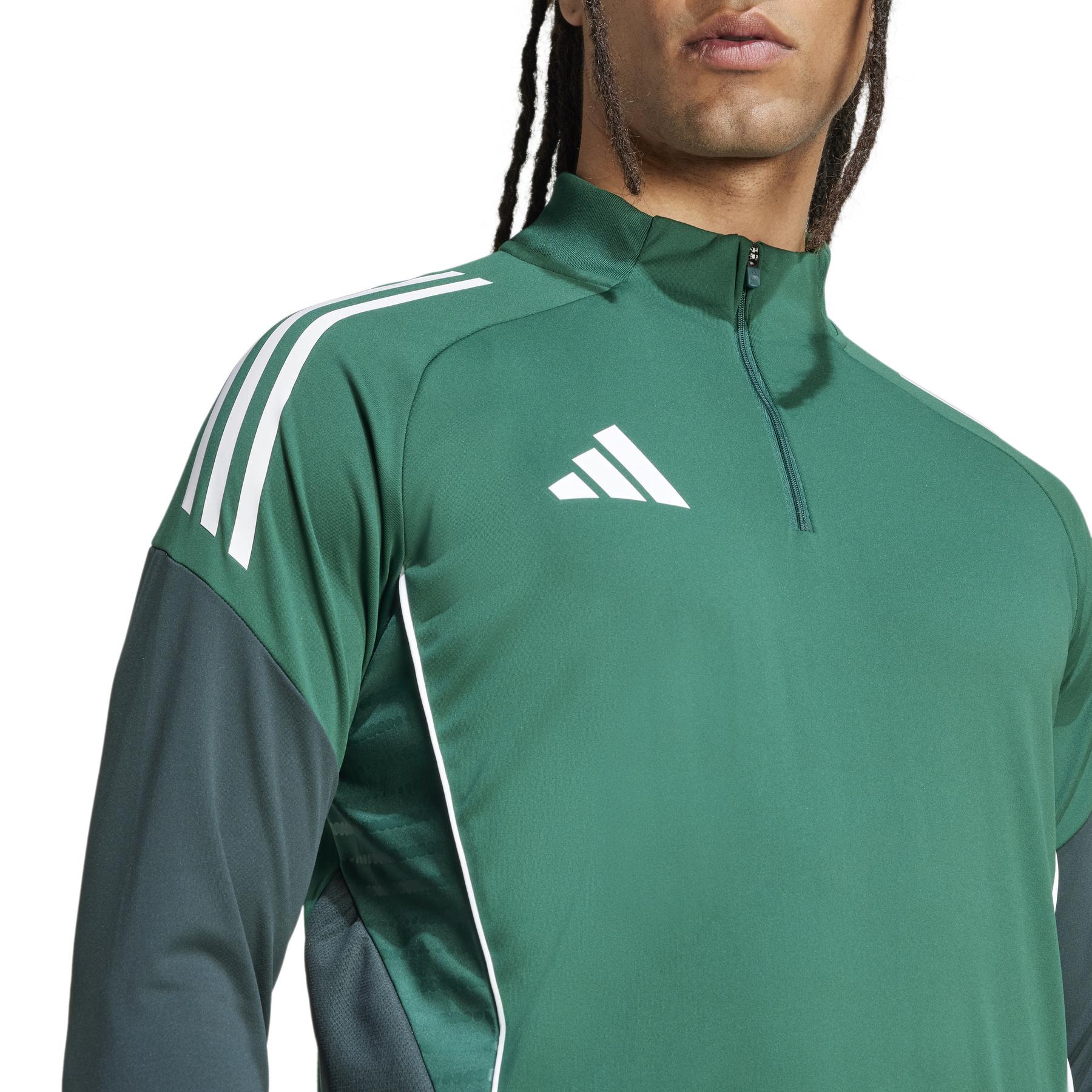product/2/0/2025_09_adidas_ji8938_8_apparel_on_model_detail_view_1_white.jpg