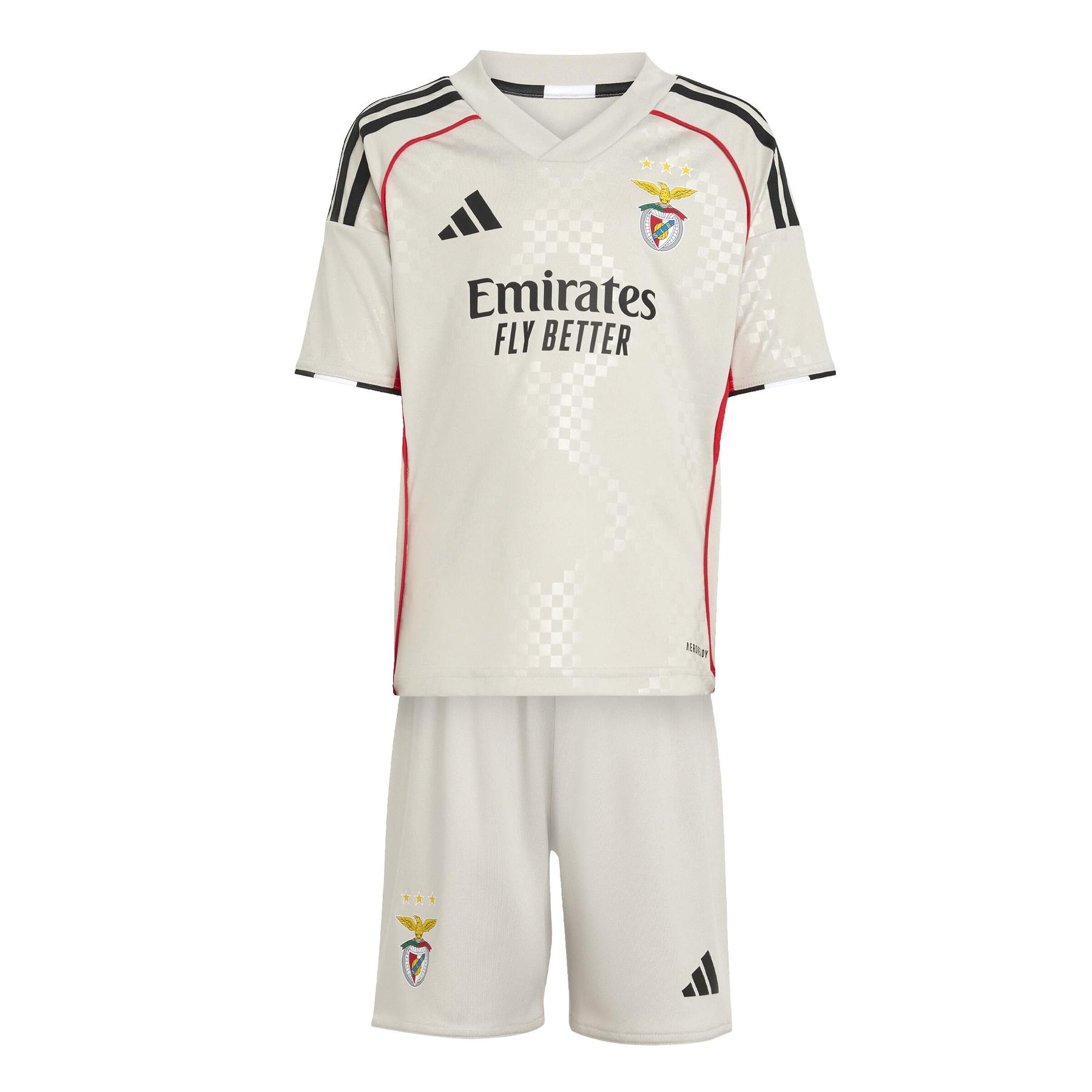 product/2/0/2025_09_adidas_jn9946_2_apparel_photography_front_center_view_white.jpg