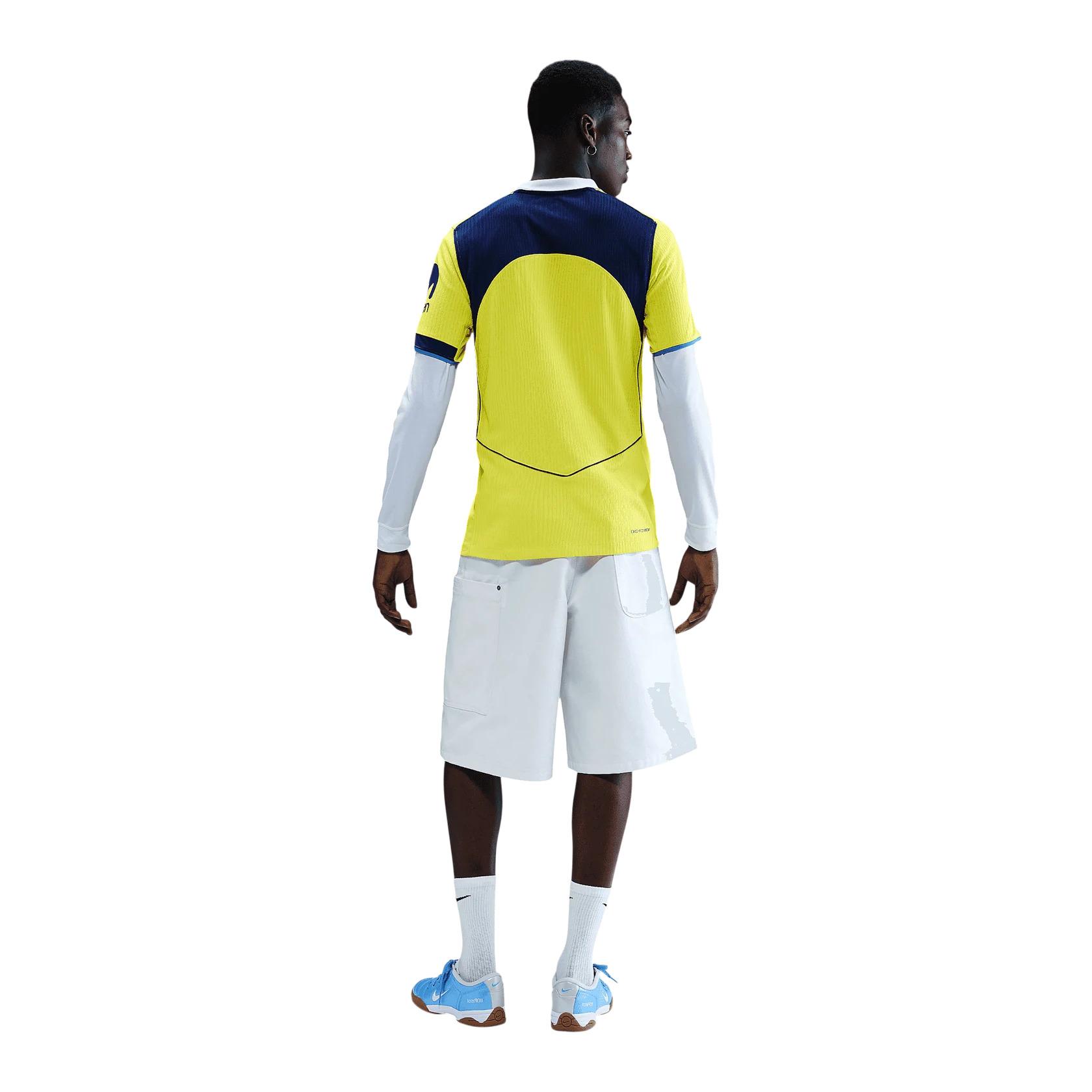 product/2/0/2025_09_nike_hm3199-741_4.jpg