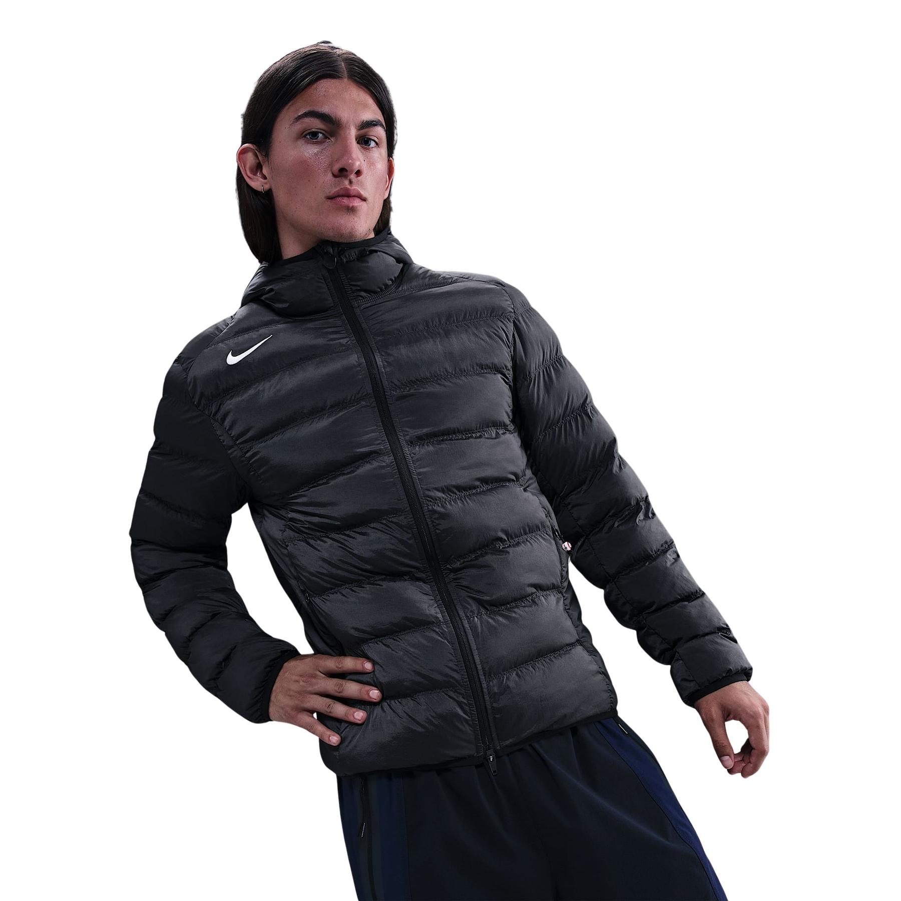 product/2/0/2025_10_nike_hv3507-010_0.jpg
