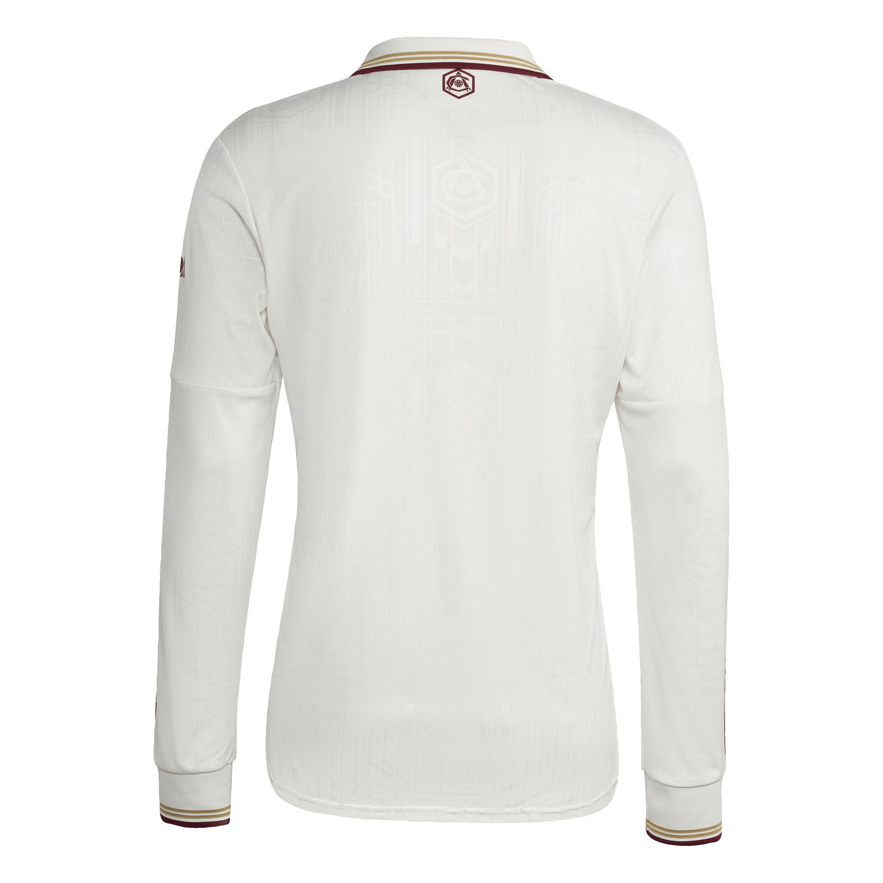 product/2/0/2025_adidas_ji9524_2_apparel_photography_back_center_view_transparent.jpg
