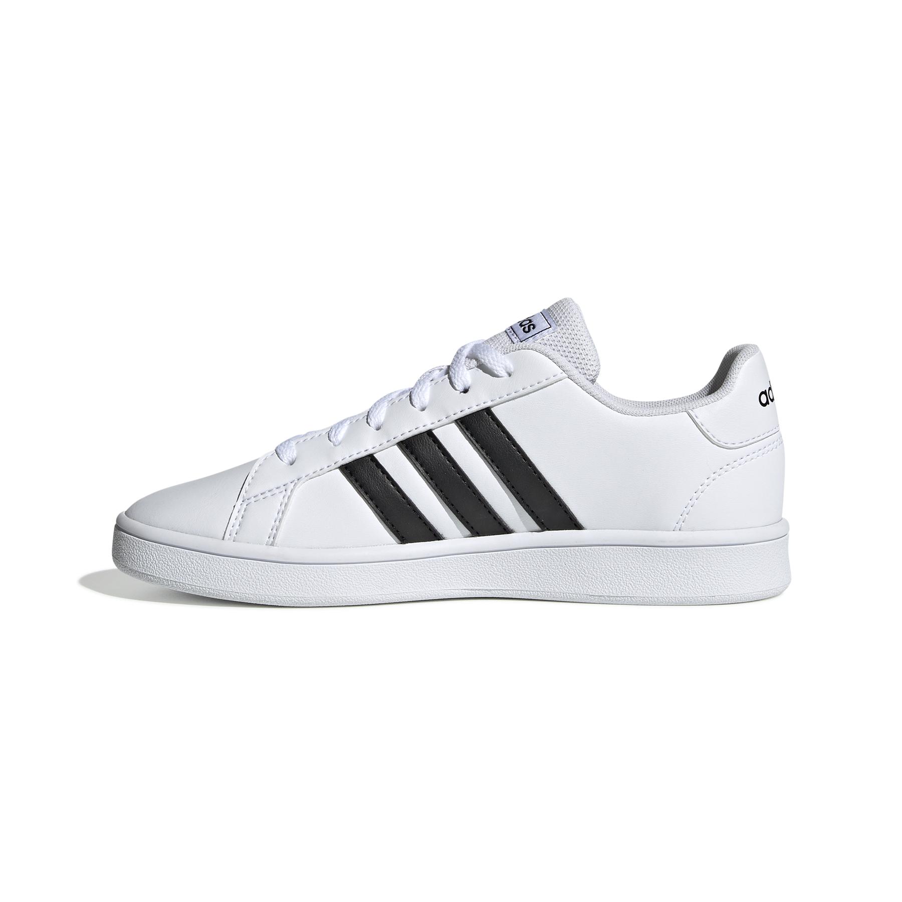product/a/d/adidas_ef0103_5_footwear_photography_side_medial_center_view_white_000.jpg