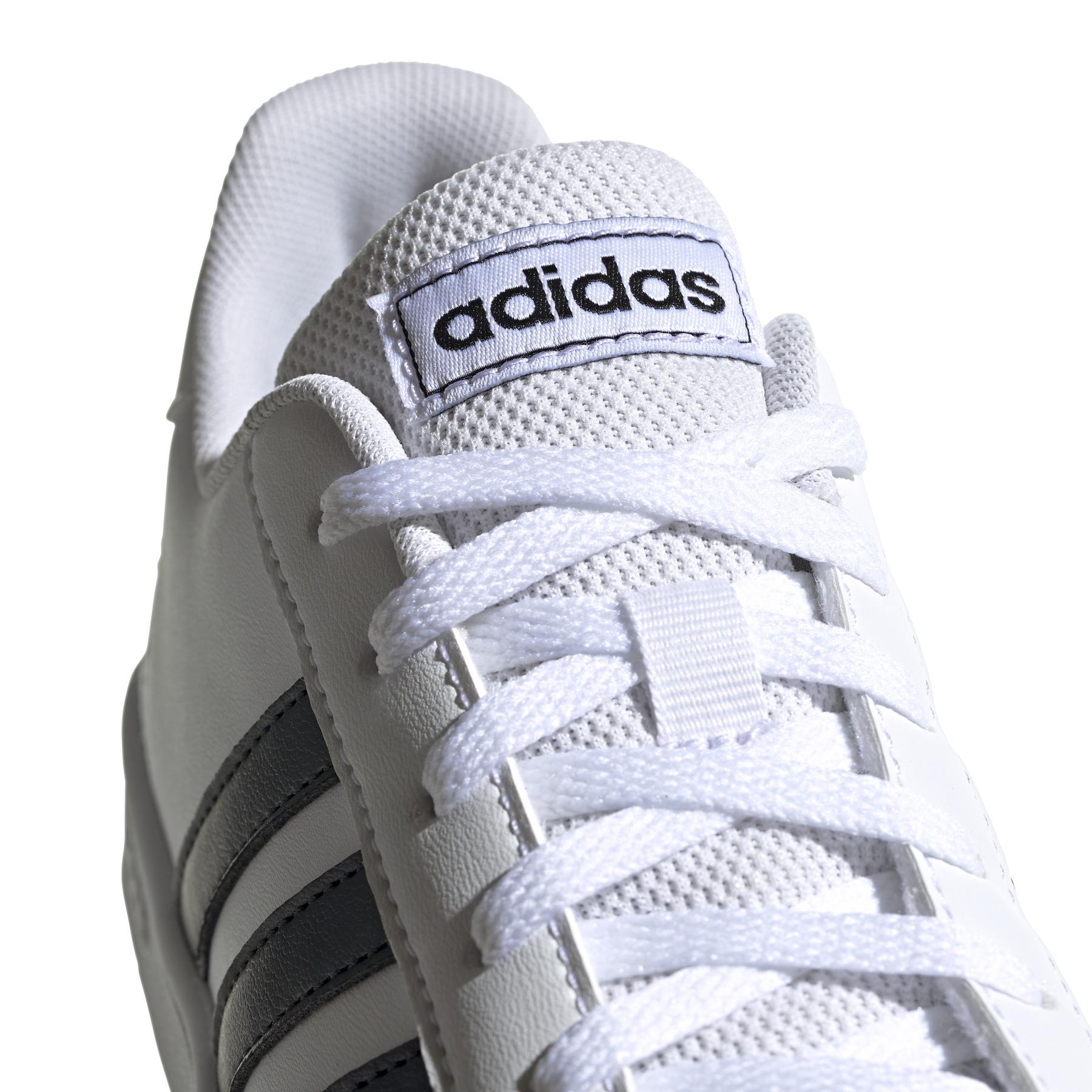 product/a/d/adidas_ef0103_8_footwear_photography_detail_view_1_white_000.jpg
