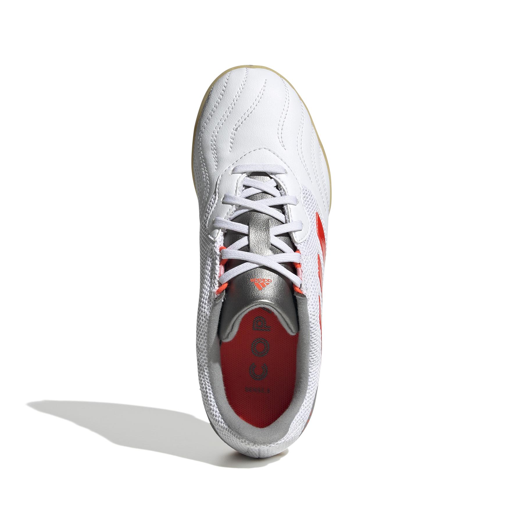 product/a/d/adidas_fy6158_3_footwear_photography_top_portrait_view_white_000.jpg