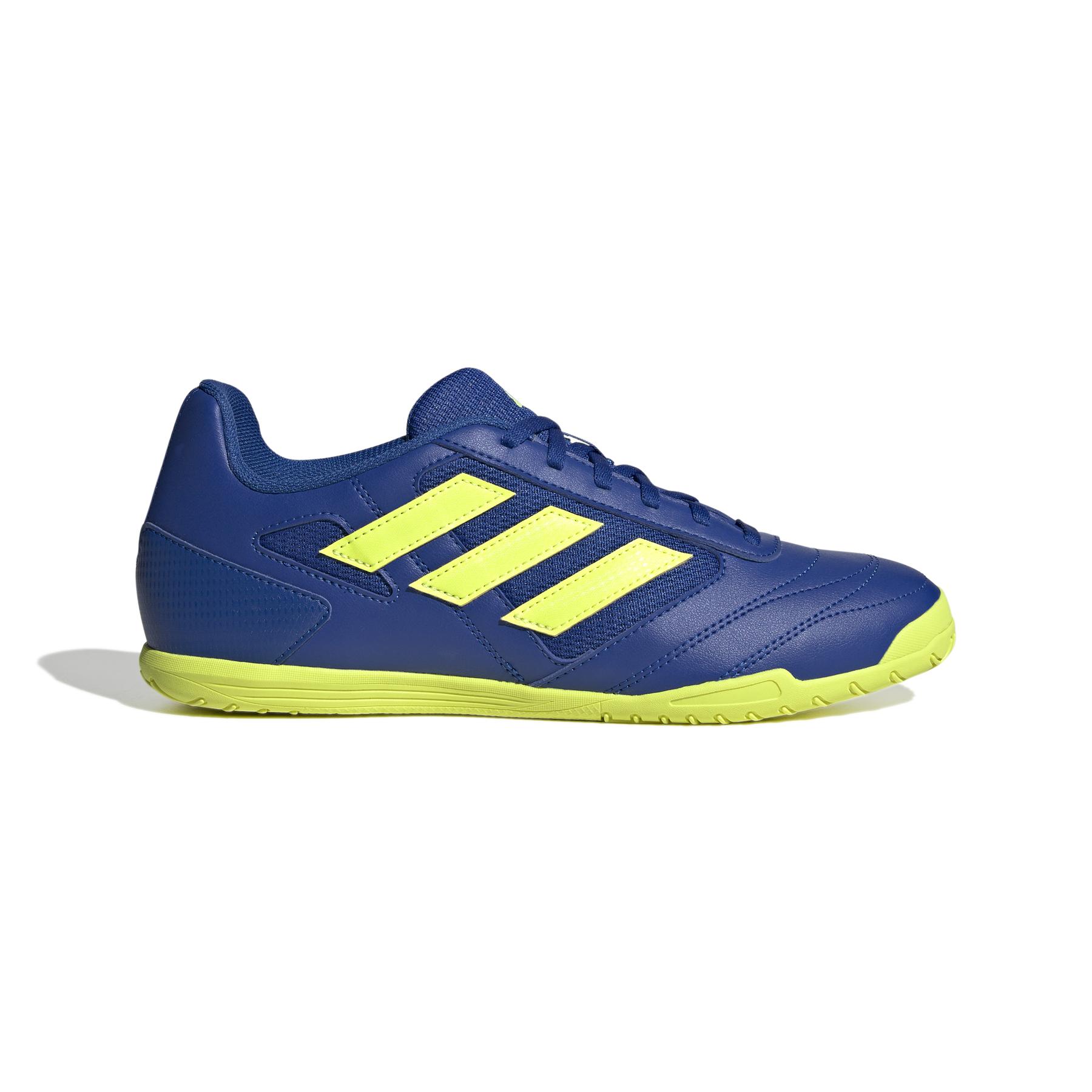 product/a/d/adidas_gz2558_1_footwear_photography_side_lateral_center_view_white_000.jpg