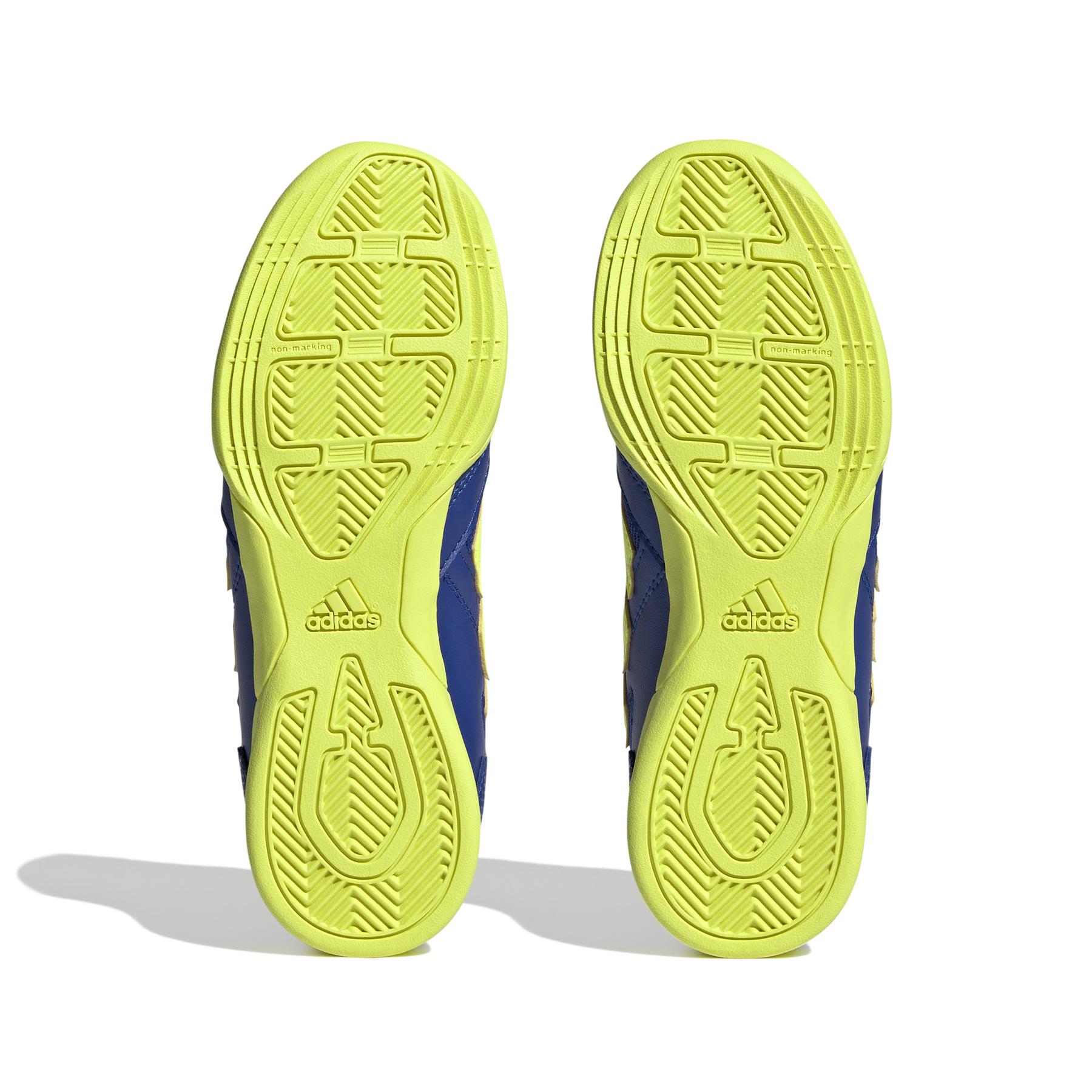 product/a/d/adidas_gz2562_3_footwear_photography_bottom_view_white_000.jpg