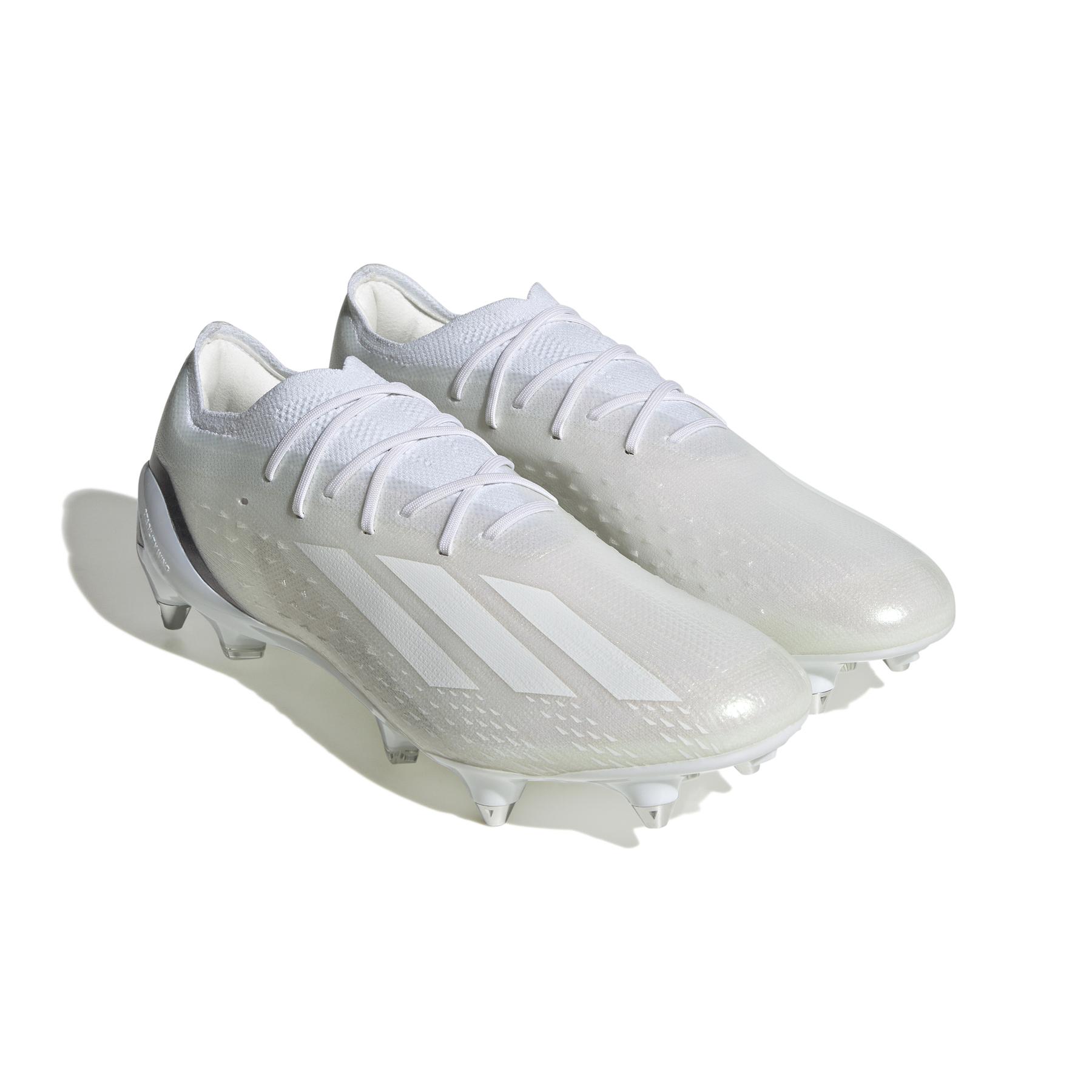 product/a/d/adidas_gz5094_5_footwear_photography_front_lateral_top_view_white.jpg